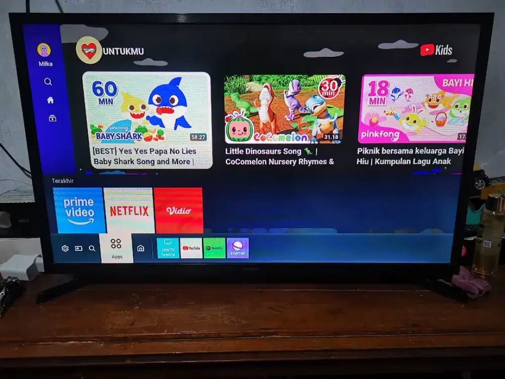 Samsung 32 digital smart TV