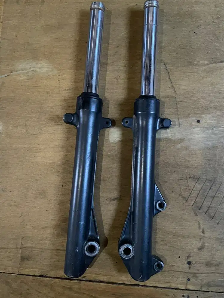 Shockbreaker depan beat karbu kvy 2008