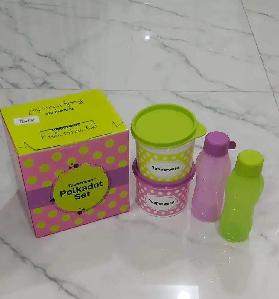 Tupperware kotak plastik / kue / makan polkadot set