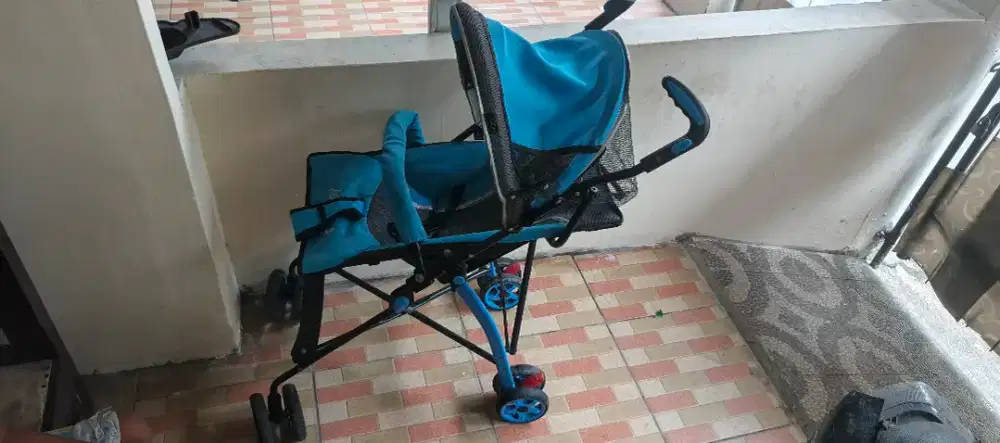 Stroller merek PLIKO adventure