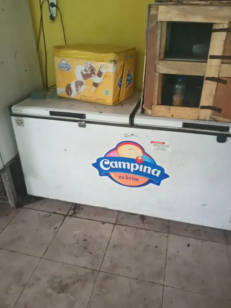 Penjual es cream keliling