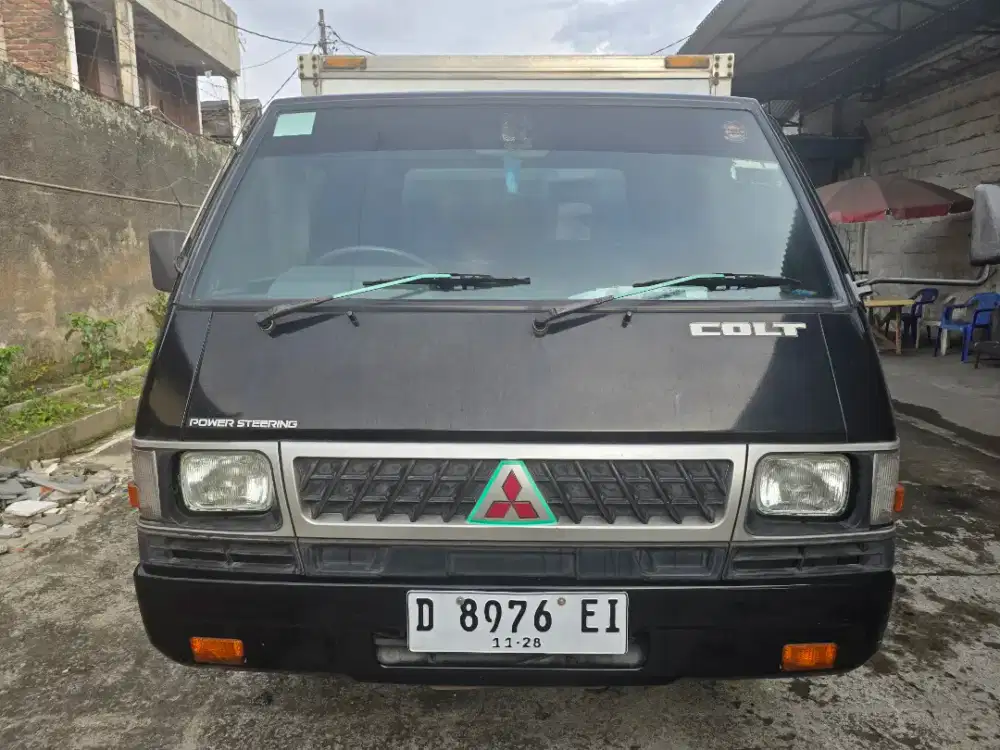 L300 box km rendah 70rb asli istimewa sekali siap pakai bagus sekali