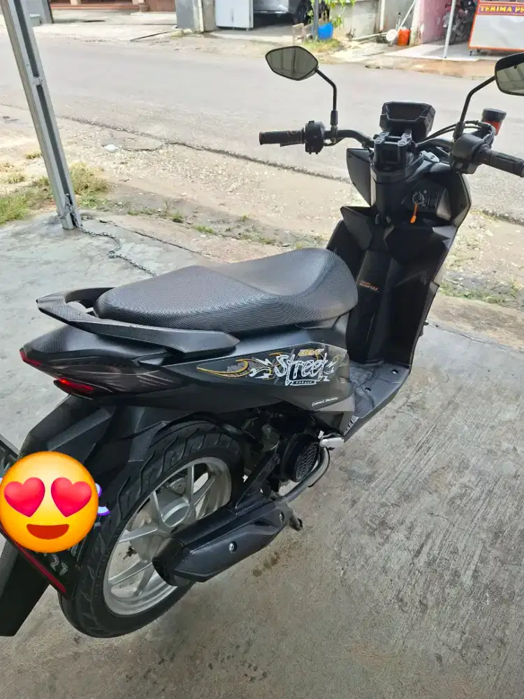 Honda beat street