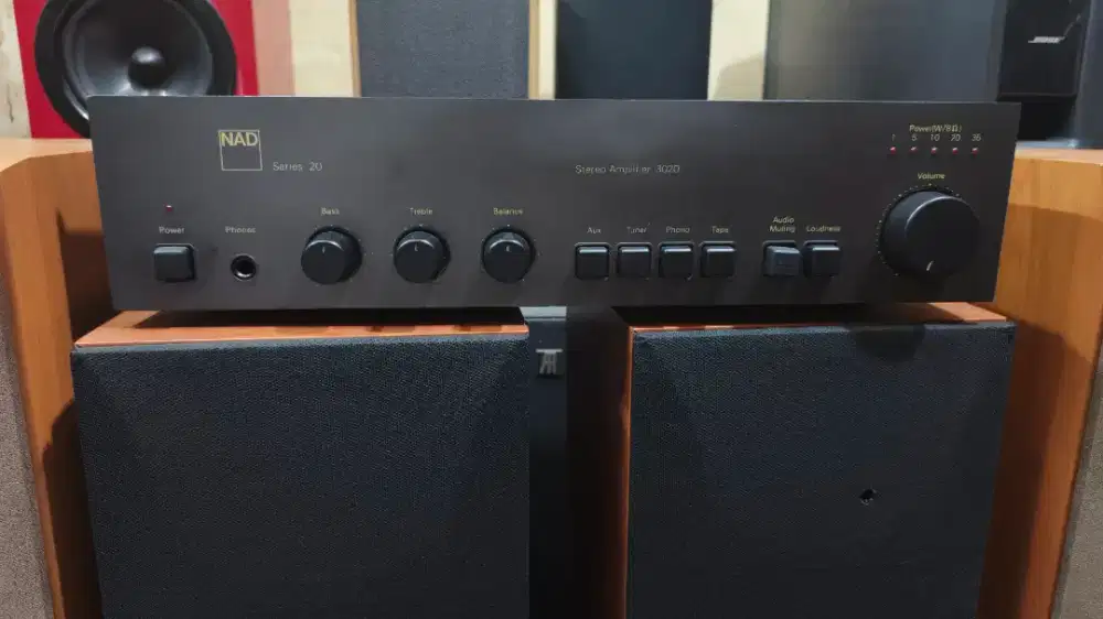 NAD 3020 Integrated Amplifier