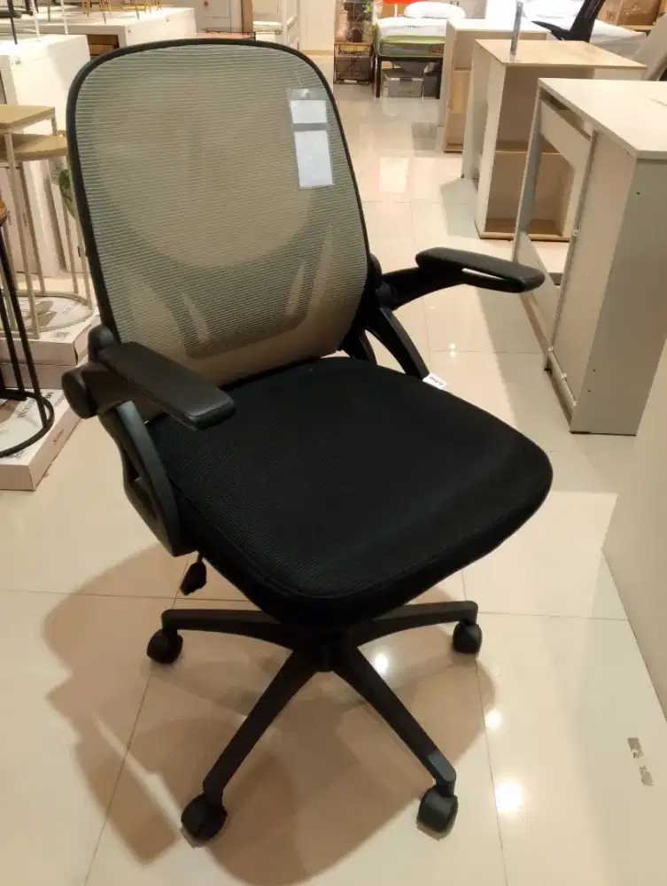 KURSI KANTOR MULAI 300AN