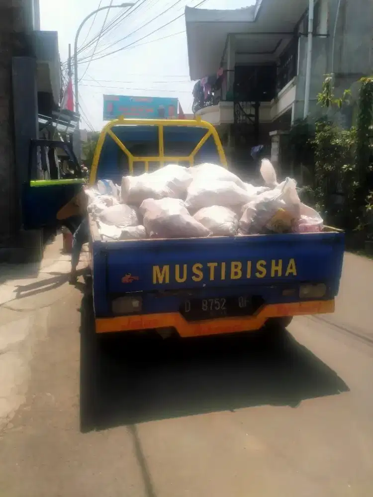 Jasa angkut & buang brangkal puing barangkal sampah daun prabotan dll