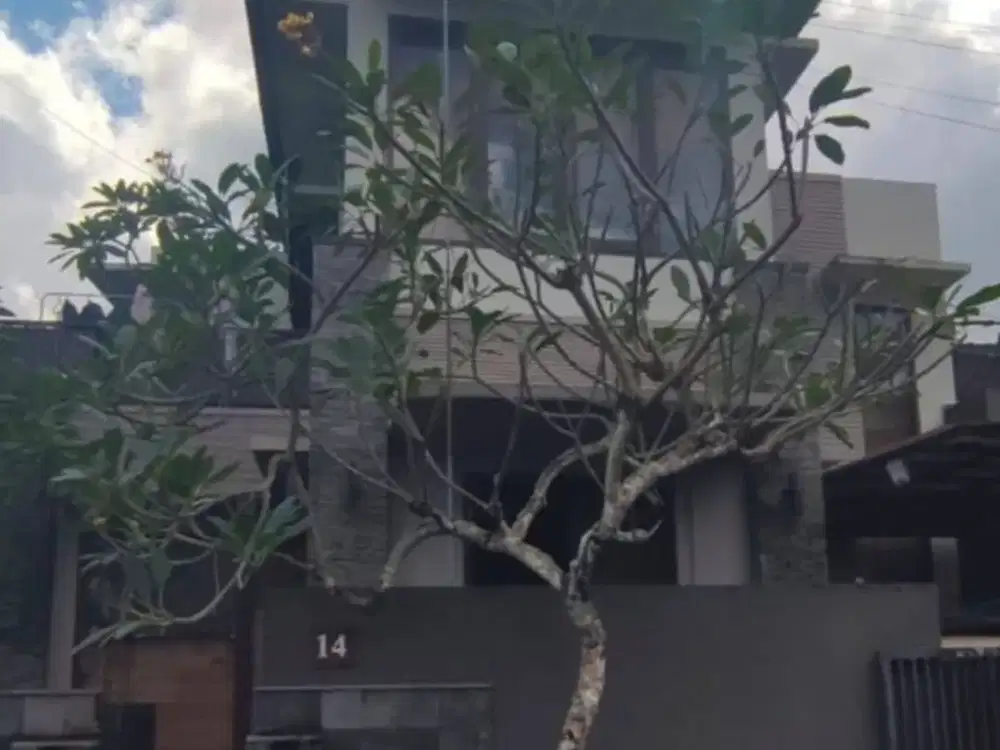 DIJUAL 1 BIDANG TANAH STRATEGIS TOTAL LUAS 105 M² DENGAN BANGUNAN - BADUNG