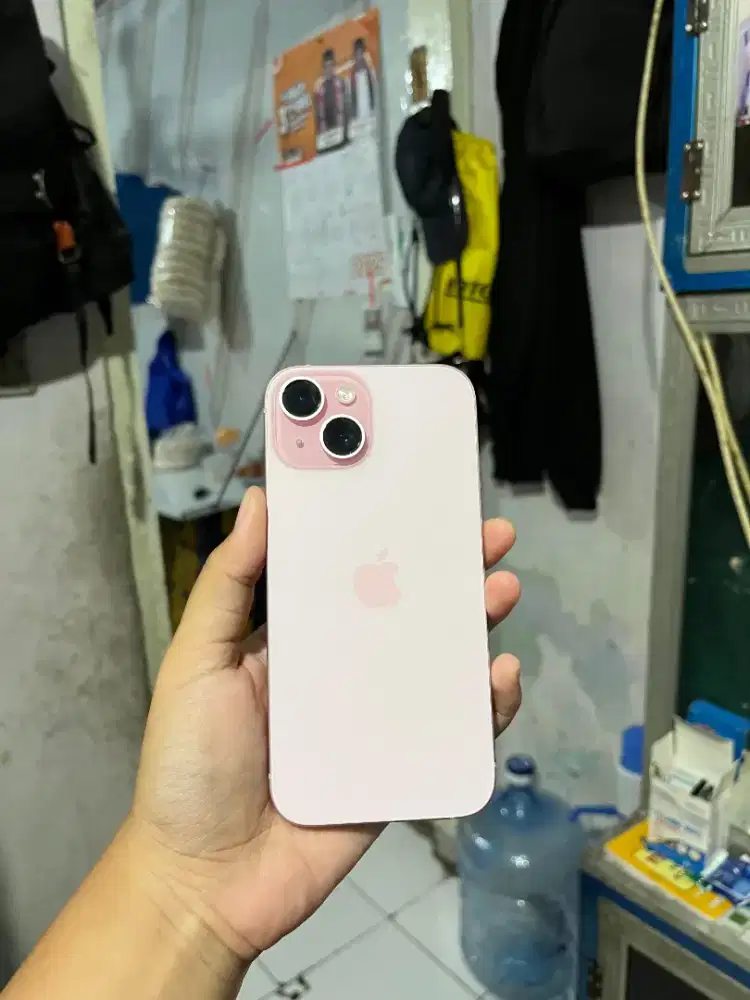 iPhone 15 128gb iBox