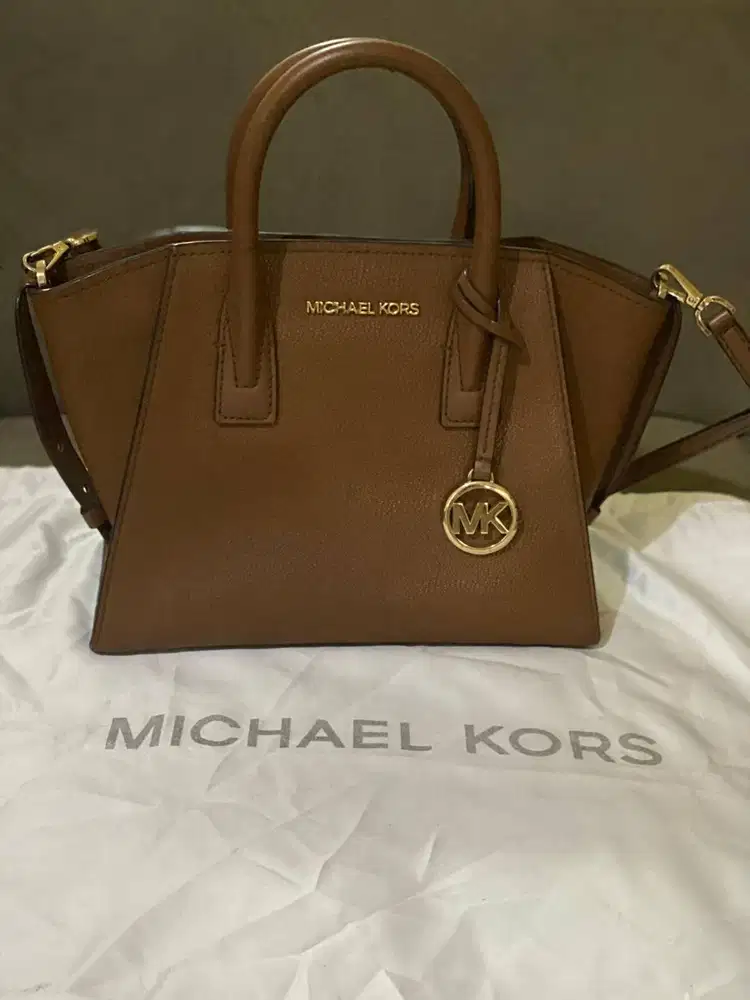Tas Michael Kors Avril small leather zip satchel Brown