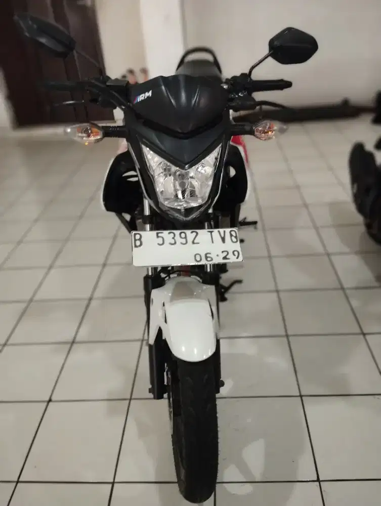 CB 150 R 2014 MESIN halus siap pakai TT Cash kartu kredit tokped