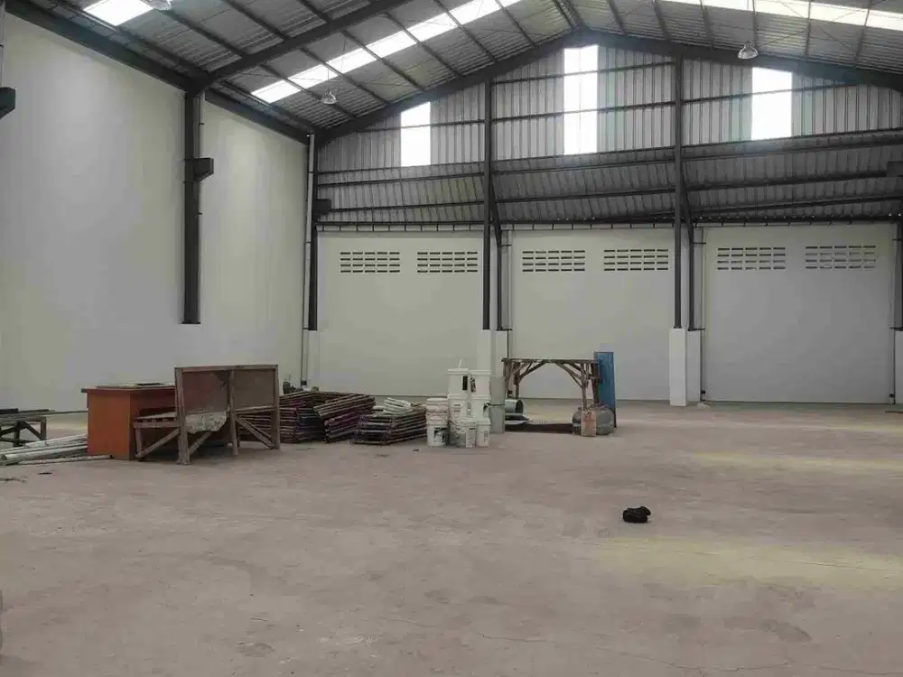 Jual murah gudang BARU di kavling DPR Cipondoh kota tangerang