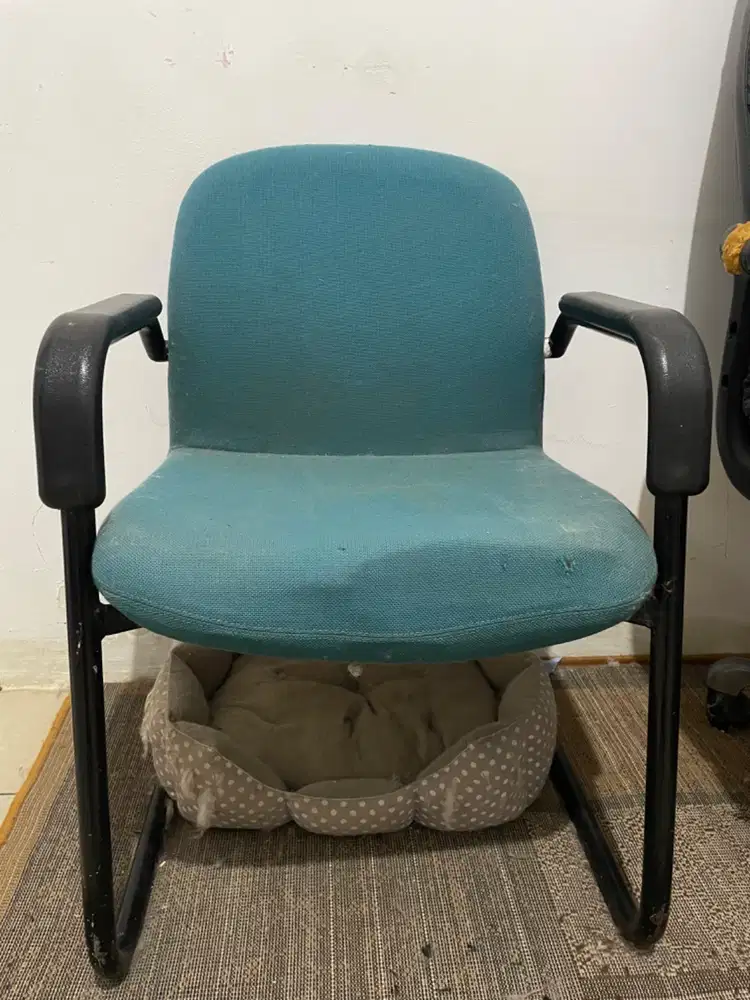 Kursi Kantor Bekas Tosca