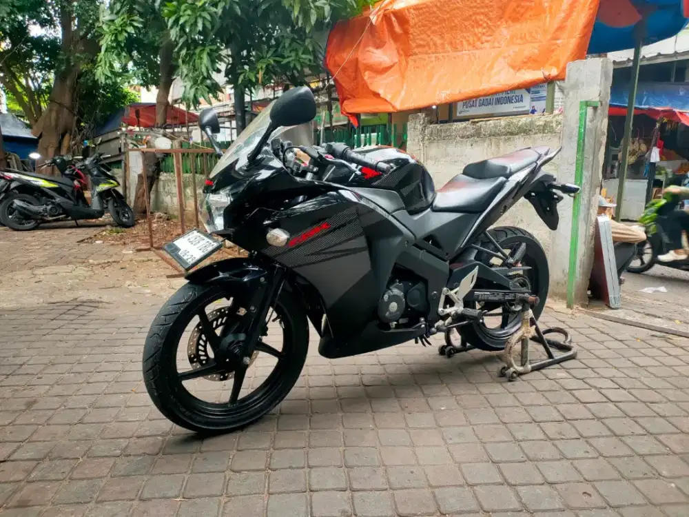 CBR 150R CBU PGM-FI Tahun 2013