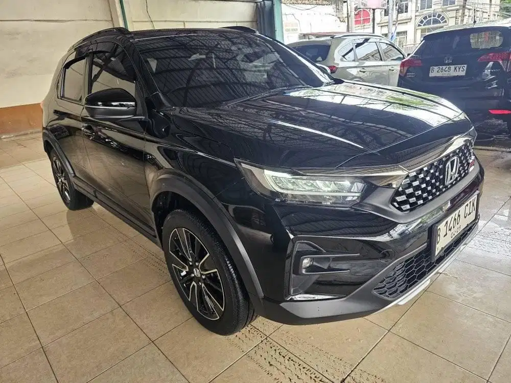 Honda WR-V RS CVT Sensing 2023 Hitam