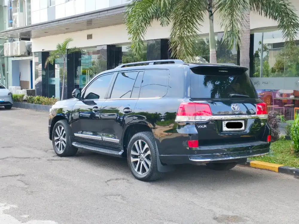 LANDCRUISER UK 2012 Matic DIESEL MULUS SANGAT ISTIMEWA