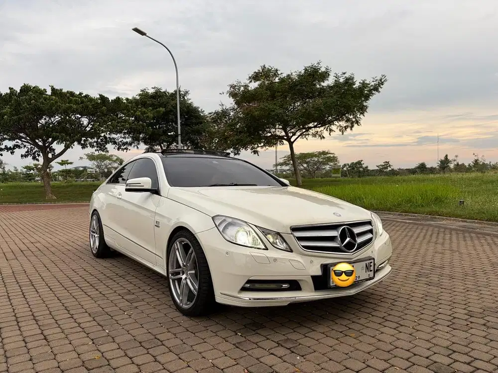 Mercy Coupe E250 Putih