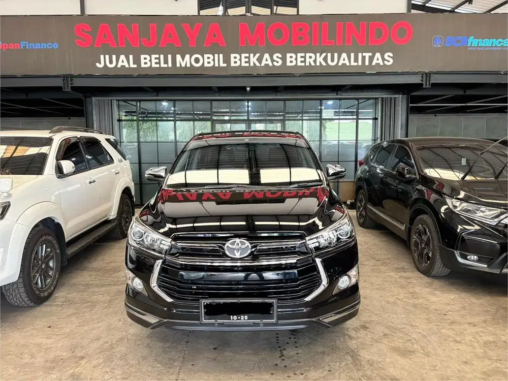 Innova Reborn Venturer 2.0 M/T 2017/2018