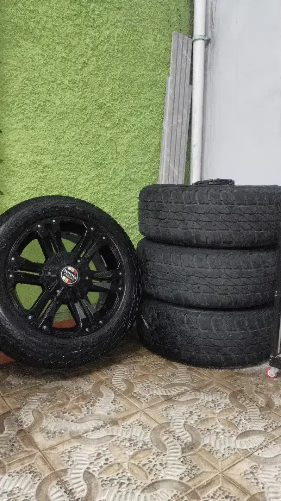 Copotan dari mobil bawaan fortuner