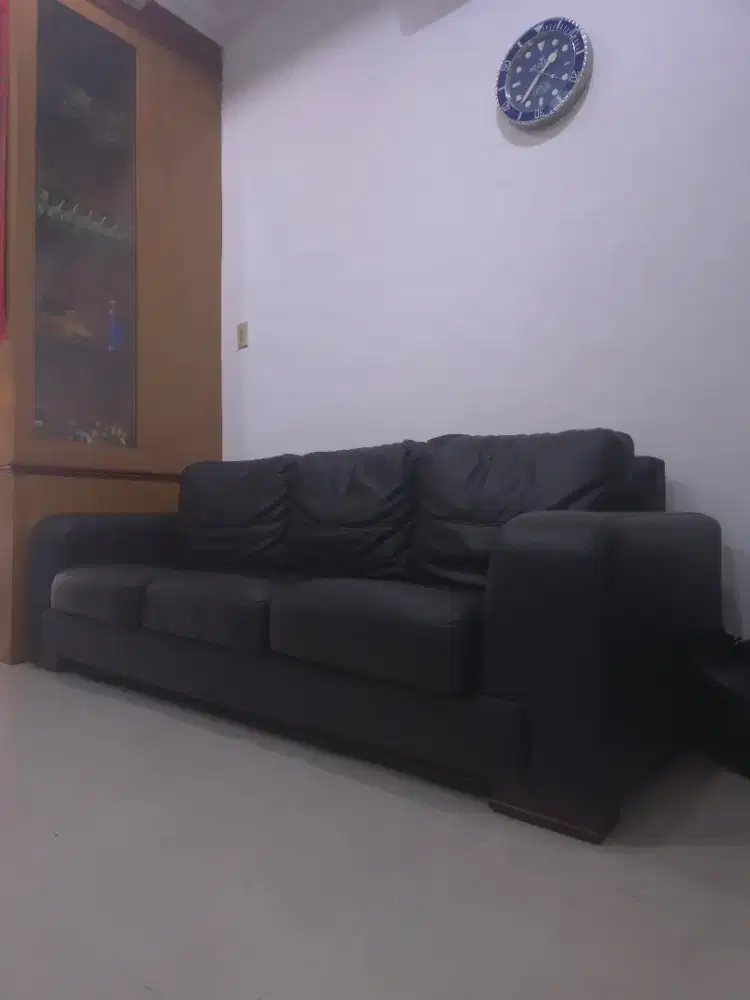 Sofa kulit asli