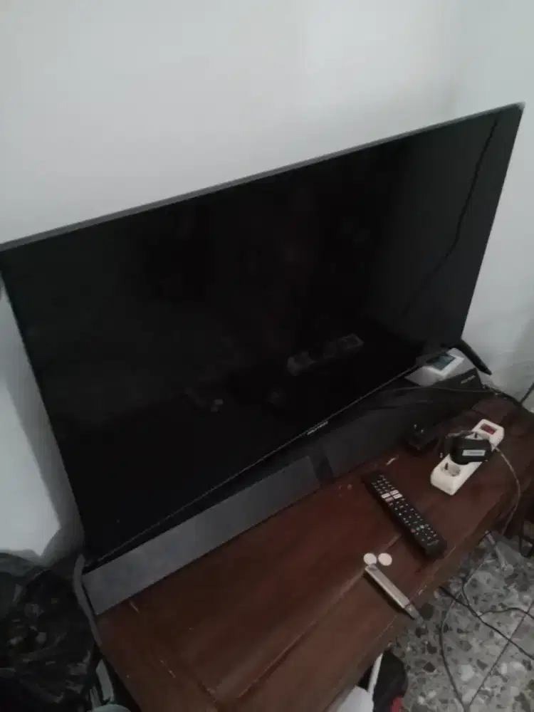 Polytron TV 43 Inch