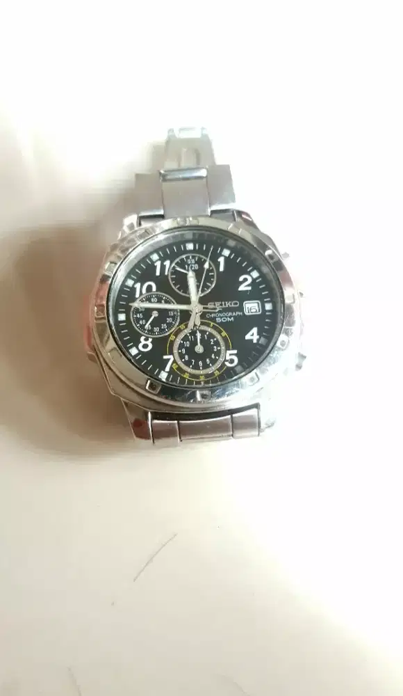 Jam tangan seiko
