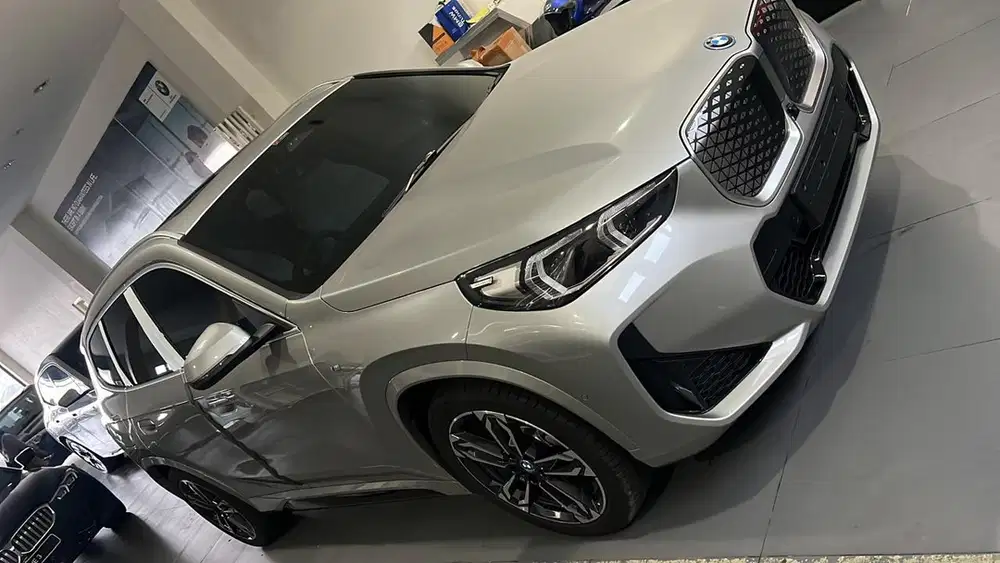 BMW IX1 2024 Listrik