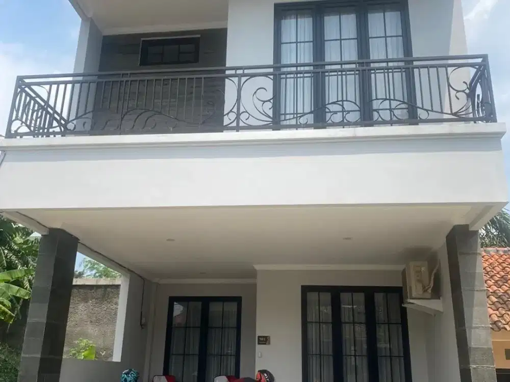 Dijual Rumah Modern Mewah di Townhouse Ada Tennis Court 500 Meter ke Andara Toll