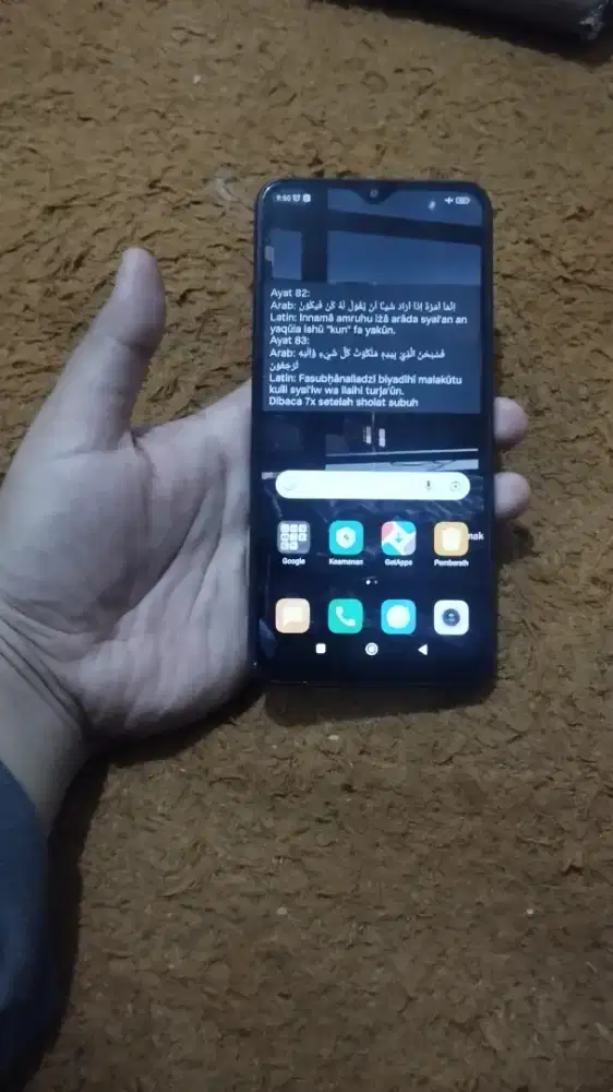 Redmi 9 bekas kondisi sesuai foto.