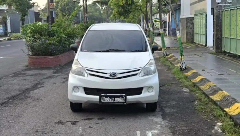 Daihatsu Xenia type X 1.3 Manual tahun 2012