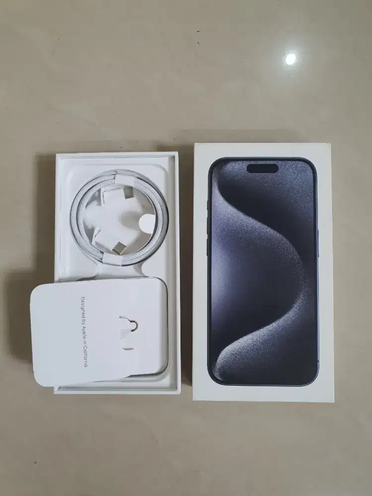 Iphone 15 pro 512gb ex grs resmi Ibox istimewa