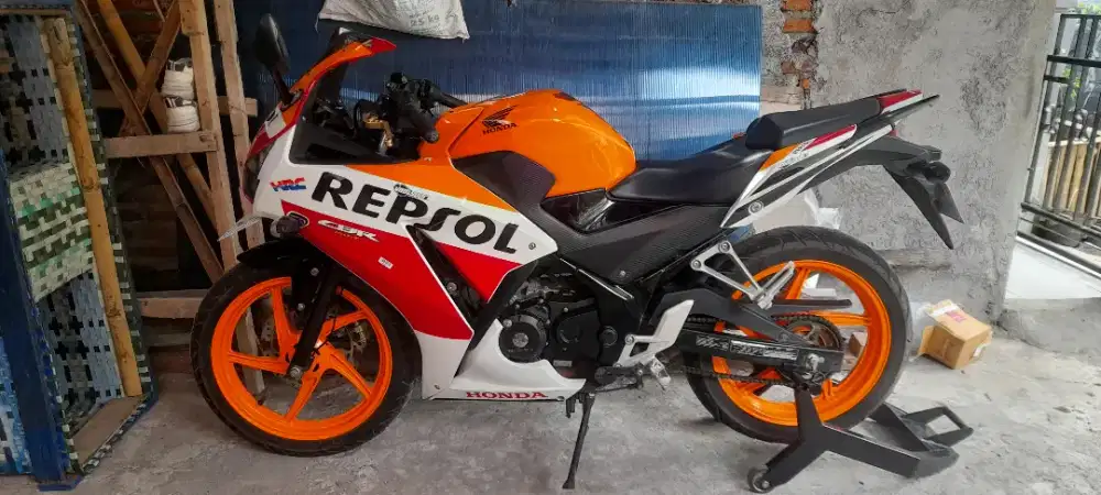 CBR150 REPSOL 2015
