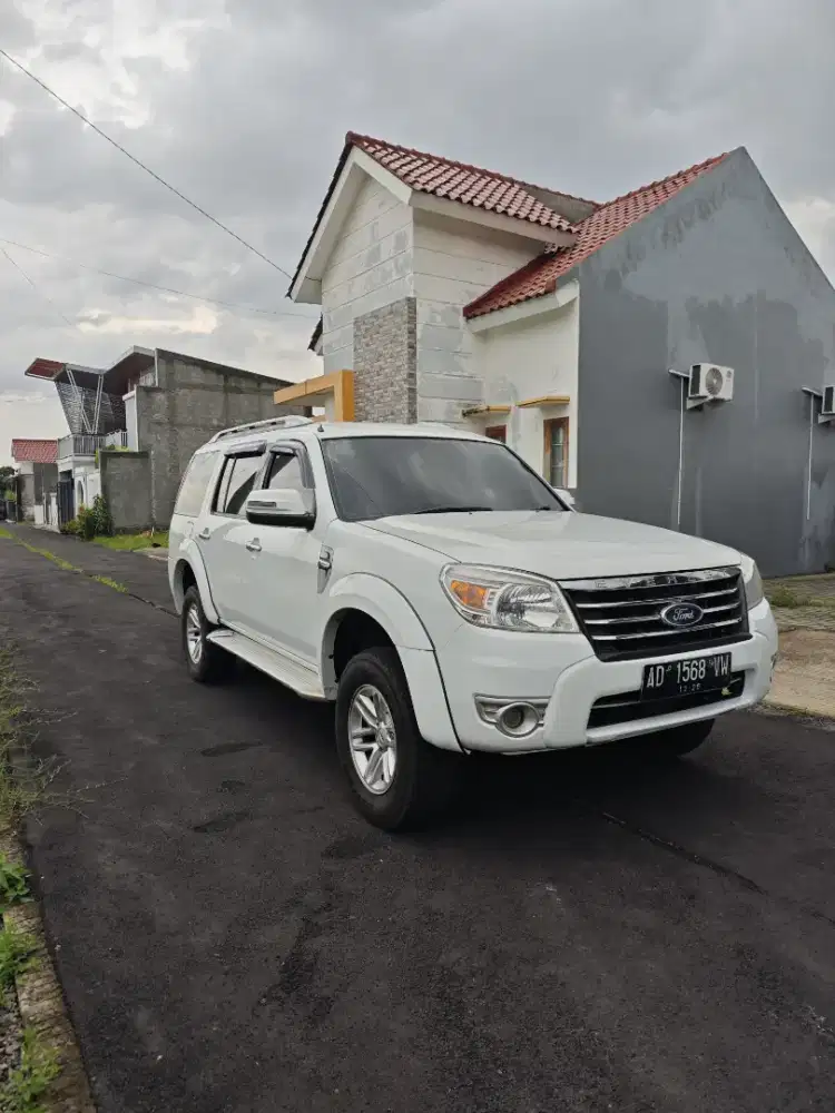 FORD EVEREST MANUAL 2011