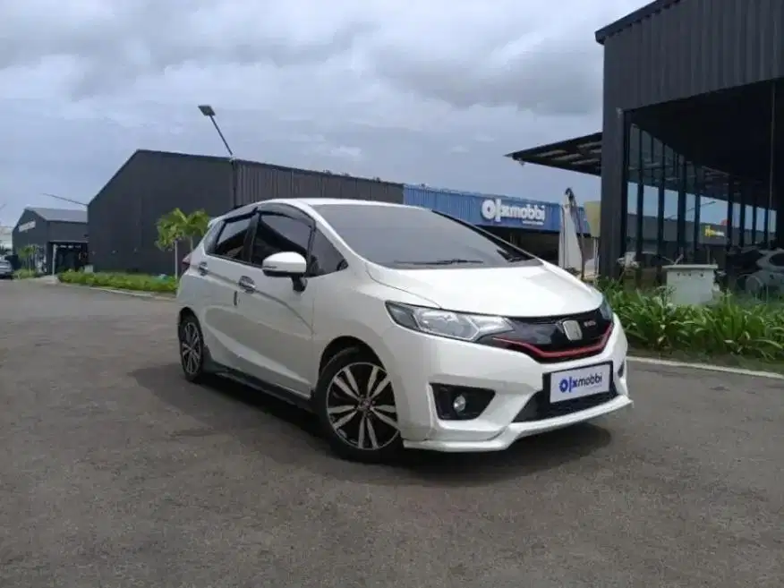 TERMURAH Honda Jazz 1.5 S Bensin-AT 2016 TBT B