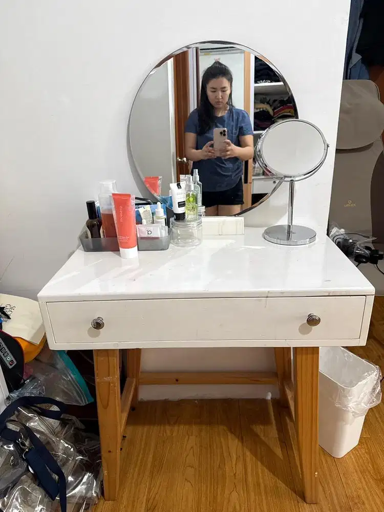 Meja Rias Second, kondisi bagus