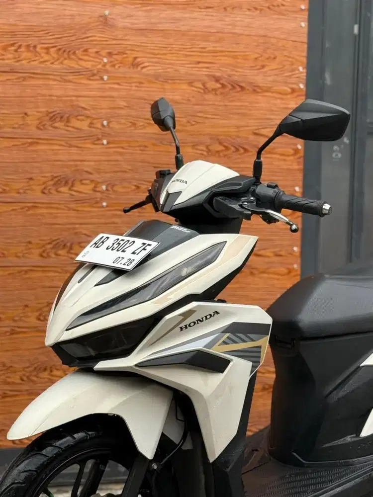 Vario 125 2023 keyles plat ab