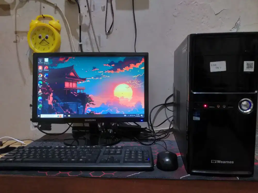 Komputer Lengkap Monitor Tinggal Pakai