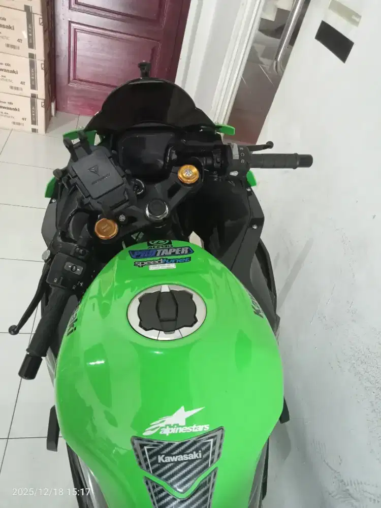 ZX 25 R 4 cylinder