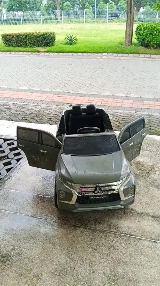 Mobil aki anak Pajero