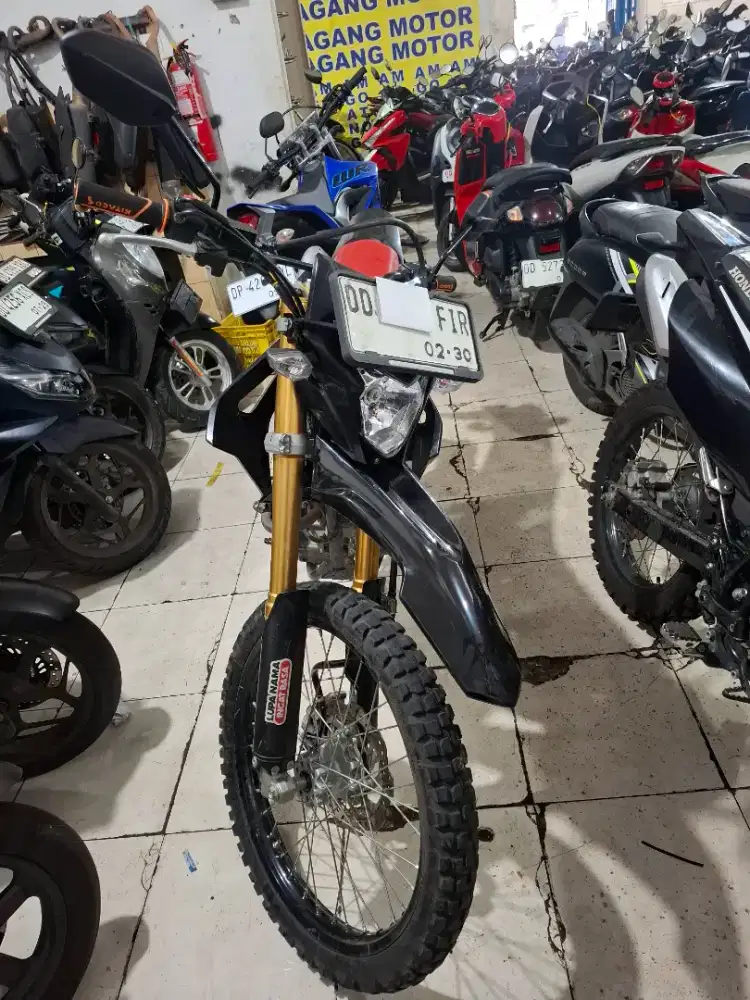 Honda CRF 150CC 2024 hitam pemakaian 2025