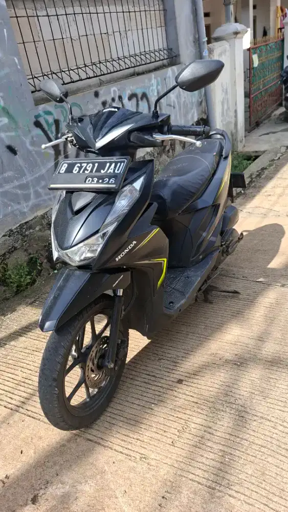 Honda Beat CBS ISS 2021 Hitam Doff