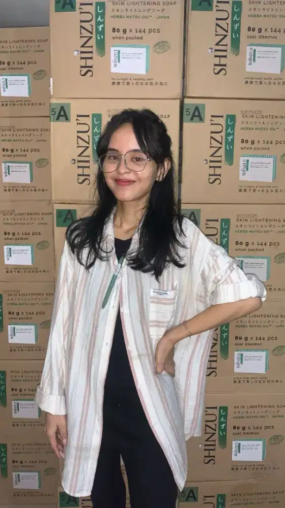 Mencari lowongan pekerjaannya