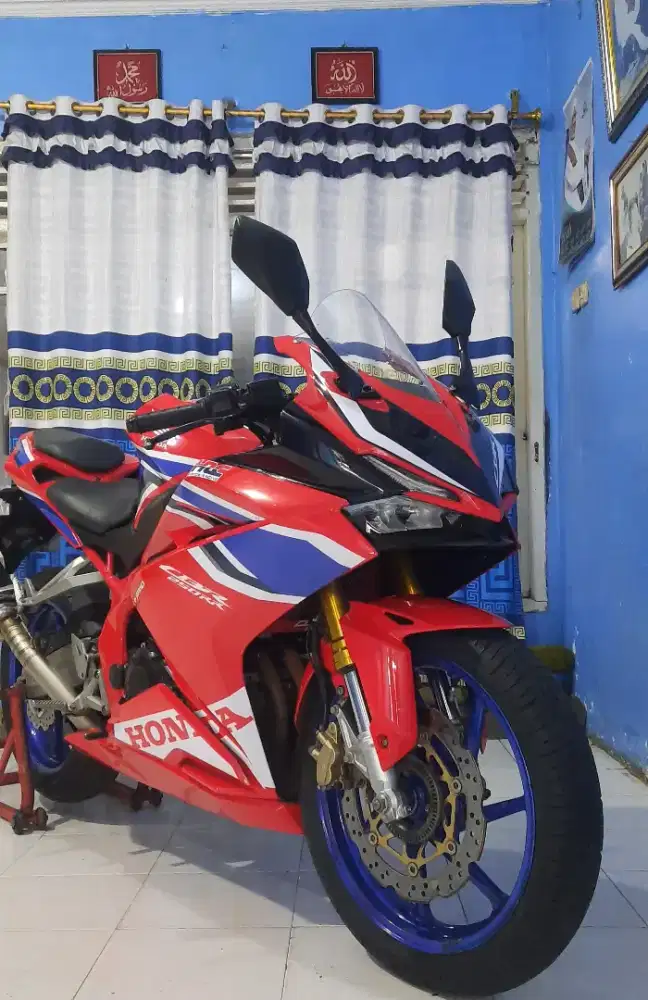 CBR 250RR ABS RED FRAME 2017