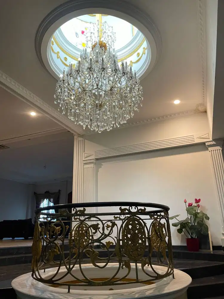 Lampu Kristal Versailles Czech Ori – Diameter 250 cm ( MEWAH & LANGKA)