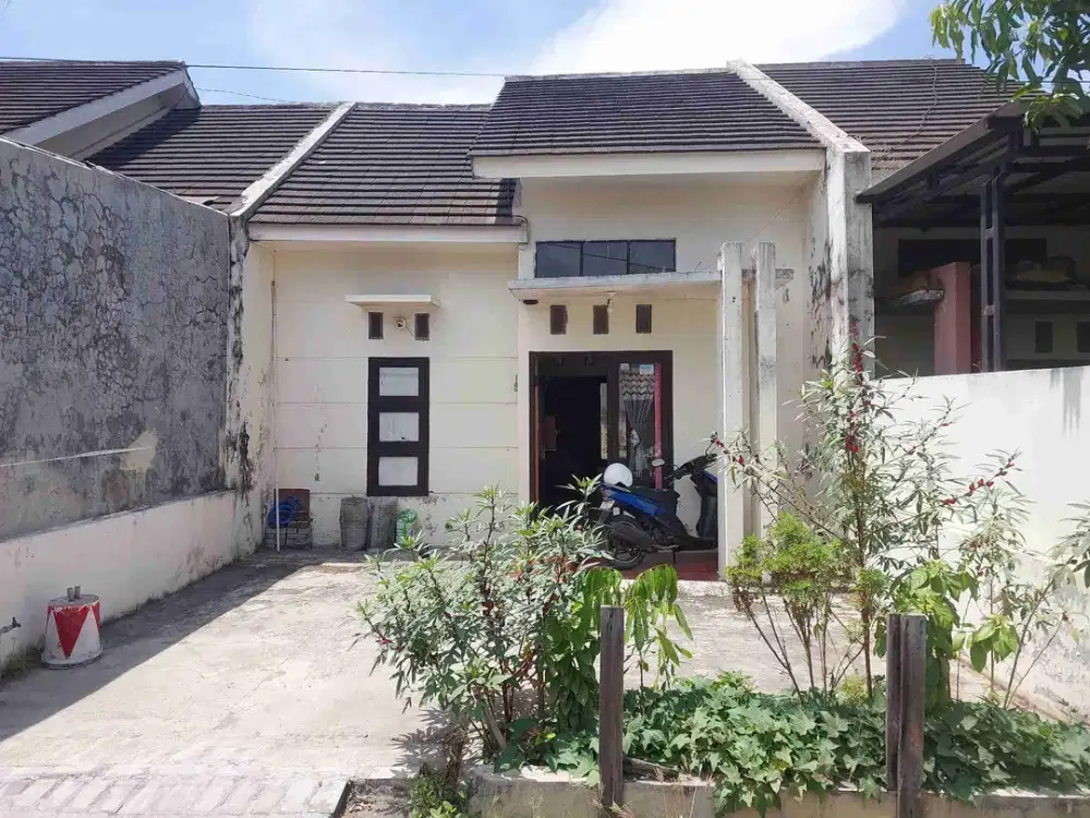 Jual Rumah Murah

Gemurung Gedangan
Sidoarjo

Luas 94m2 ( 6x15 )
LB Tipe 36
KT 2 KM 1
Hadap Selatan
PLN 1300
Row jln 6m
Surat SHM

*Turun Harga 415 Juta*