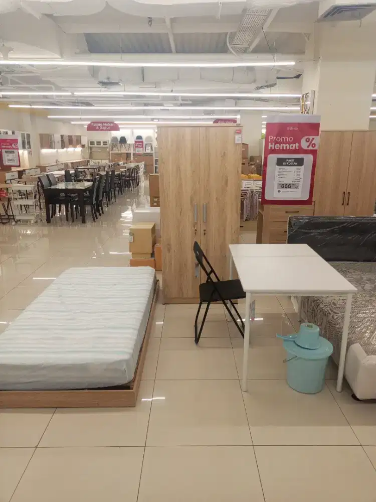 Set kamar kos minimalis