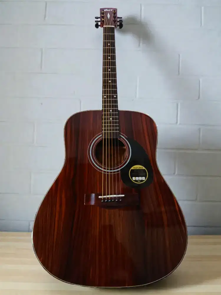 Gitar akustik elektrik Cort