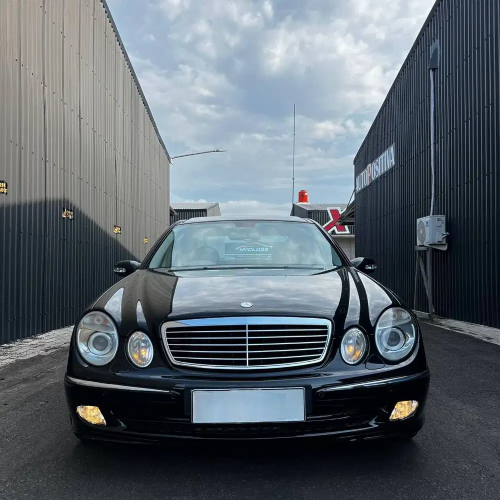 MERCEDES BENZ MERCY E240 TAHUN 2005