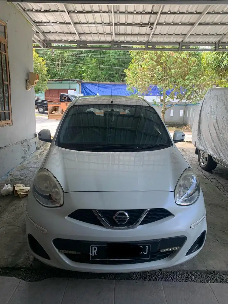 DIJUAL – NISSAN MARCH 2015 MATIC