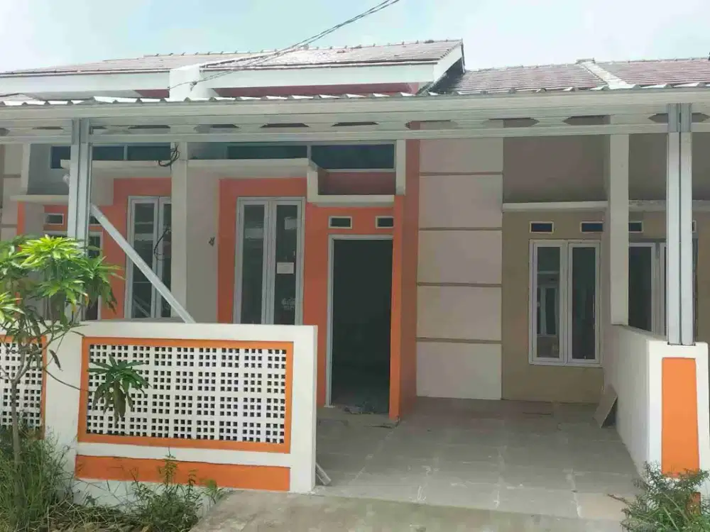 RUMAH SIAP HUNI, BELAKANG SUDAH DITUTUP RAPIH, DEPAN FULL KANOPI, DP O, FREE ANGS 1 TH