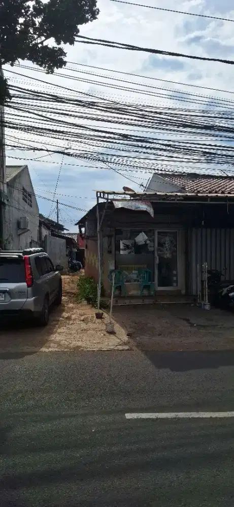 TANAH LUAS 900 PINGGIR JALAN ADA 20 RUMAH KONTRAKAN DAN 2 KIOS TERSEWA